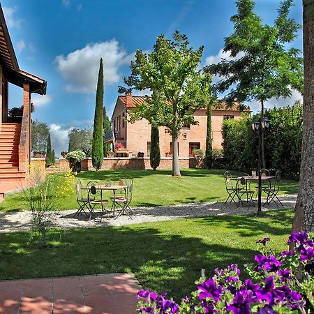Borgo Tre Rose Hotel Valiano Luaran gambar