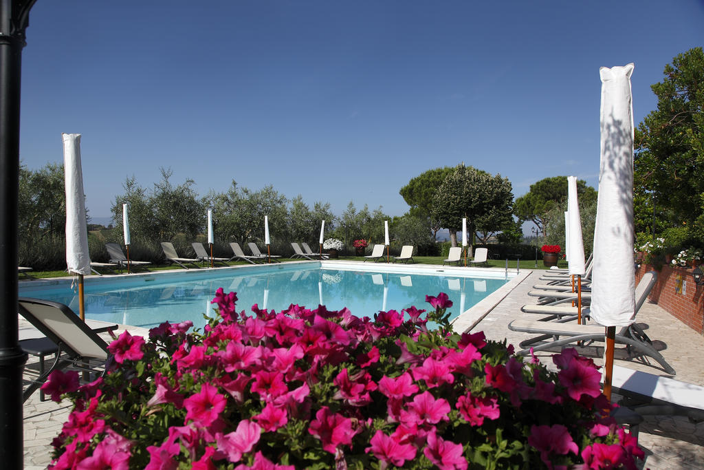 Borgo Tre Rose Hotel Valiano Luaran gambar